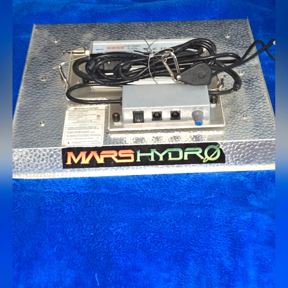 Mars hydro indoor plant light great for vegetables, and any other plant indoors